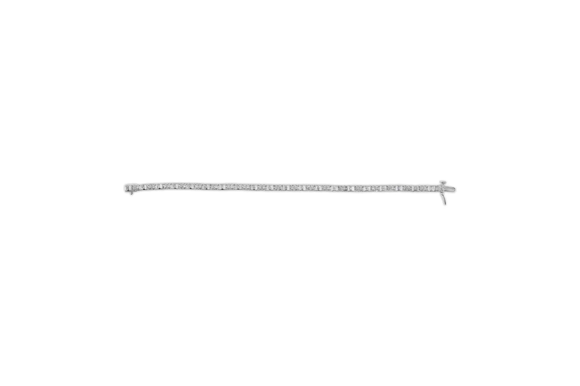 10K White Gold 1/2 Cttw Round and Channel Set Baguette Diamond Alternating Link 7" Bracelet (H-I Color, I2-I3 Clarity)