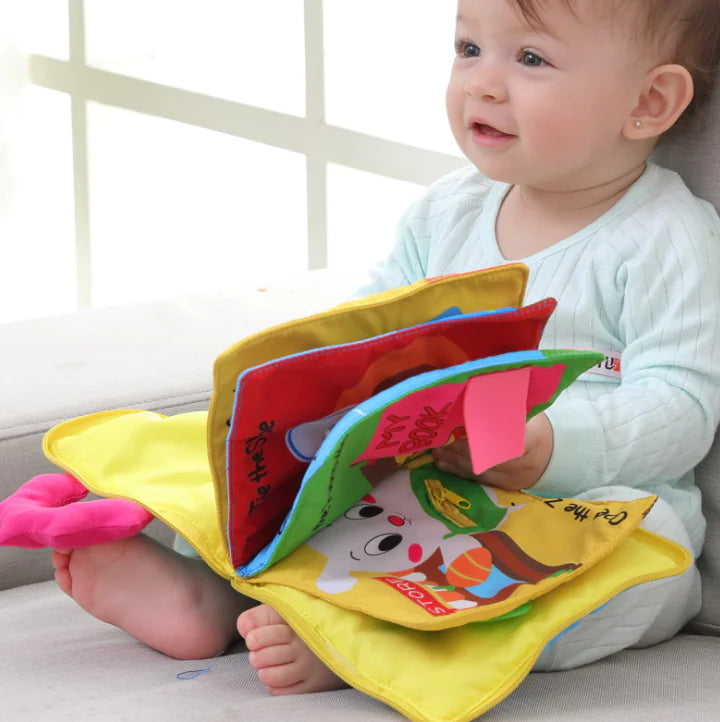 Aipinqi Baby Book - Multifunctional Dressing Fabric Book