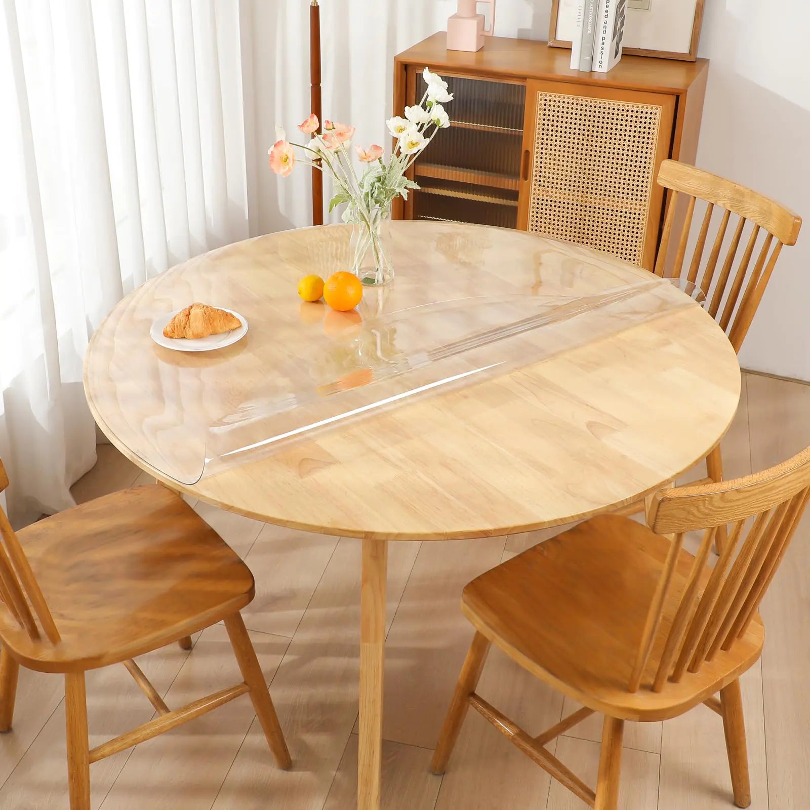 MOCAL 2mm Thick Round Clear PVC Table Cover 42 Inch Clear Round Plastic Table ProtectorWaterproof Oil Proof Tablecloth Desk PadRound Clear Table Cover for Dining Room Table Coffee Table